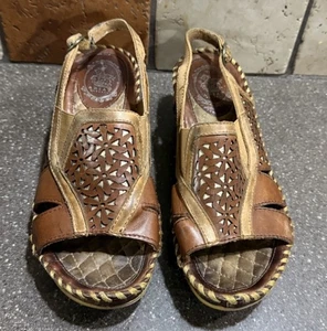 Ariat Wedge Sandals Women's 7.5B EU 38 Brown Leather Comfort Shoes Buckle Floral - Picture 1 of 7
