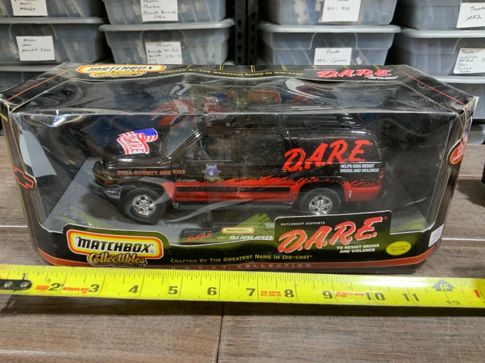MATCHBOX COLLECTIBLES 1:18 DARE SUBURBAN BAD BOX - Image 1 of 1