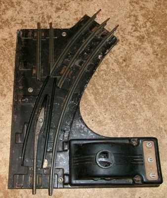 O gauge lionel right hand track switch for parts or repair used - Image 1 of 3