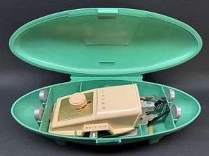 Vintage 1960's Singer Sewing Machine Buttonholer Attachment with Guides in Case - Picture 1 of 7