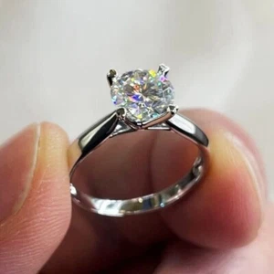 2.50Ct Round-Cut VVS1 Moissanite Solitaire Engagement Ring 14K White Gold Plated - Picture 1 of 5