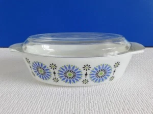 Raro piatto ovale motivo Pyrex JAJ Iris medaglione con coperchio - Foto 1 di 11