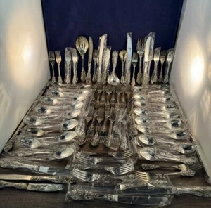 FB Rogers China Grand Antique Silverplated flatware 85 Pieces 16 Place Setting - Picture 1 of 17