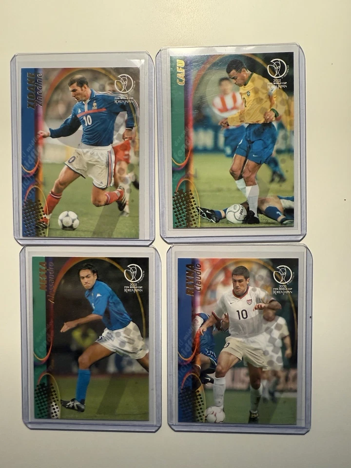 Lot of 6 2002 Panini World Cup - Cafu, Zidane, Henry, Maldini, Nesta, And Reyna - Image 1 of 4