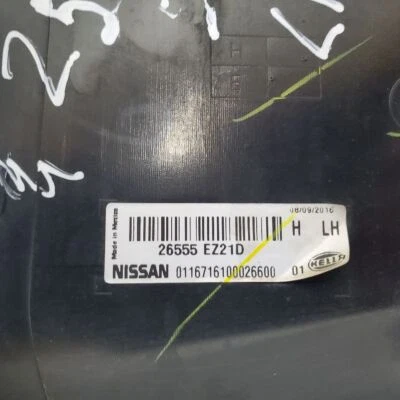 Nissan Titan XD Pro4X 2017 2018 2019 OEM luz trasera izquierda tiene grietas Foto 1 de 4