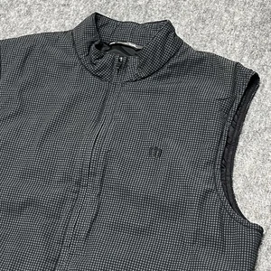 Chaleco de golf Travis Mathew para hombre mediano negro microplaid cremallera completa mantenerlo hasta 1mu365 - Imagen 1 de 12