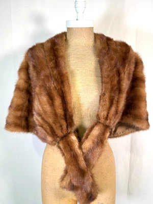 Hecho a medida en Canadá Marrón Oscuro Genuino Visón Piel Estola Chal Bolero Chaqueta Foto 1 de 4