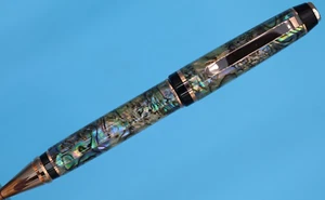 Penna a torsione sigaro in brillante finitura rame con guscio unico Paua Abalone - Foto 1 di 9