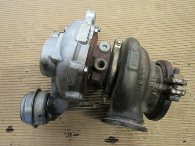 BMW M5 M6 F10 F06 F12 F13 S63N 2012-2016 4,4 L V8 turbocompresor izquierdo 5-8 OEM 17605 Foto 1 de 4