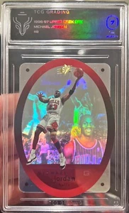1996-97 SPx Michael Jordan Die Cut Hologram Card #8 Near Mint TCG 7 Graded - Picture 1 of 1