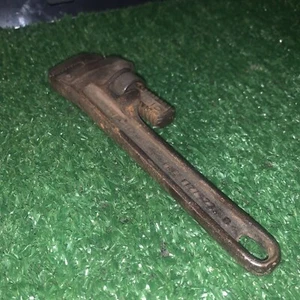 Vintage Ridgid 8” Pipe Wrench The Ridge Tool Co. - Picture 1 of 6