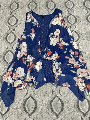 Chaleco trasero de encaje floral azul tórrido de gasa frente abierto talla grande 3/4 Foto 1 de 4