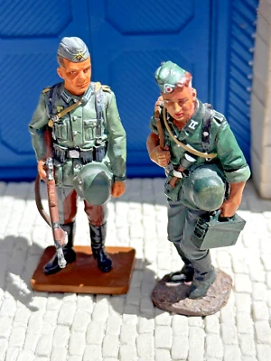 *RETIRADO* REY Y PAÍS / dEL PRADO DOS figuras de soldados de pie alemanes de la Segunda Guerra Mundial Foto 1 de 4