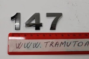 SCRITTA Alfa Romeo 147 - CON BIADESIVO - CROMATA - per AUTO - - Foto 1 di 1