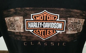 Harley Davidson Men's Medium T-shirt Classic old photos H-D 2000 Quebec - Picture 1 of 4