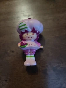 Raspberry Tart with Bowl Strawberry Shortcake Vintage PVC Figurine 1980s USED - Picture 1 of 10