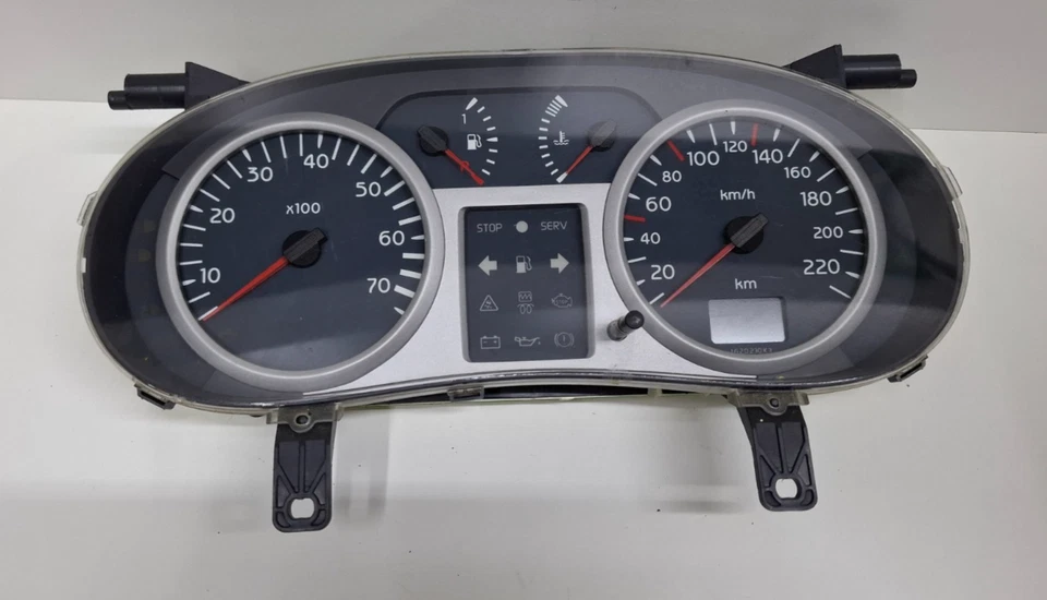 Quadro strumenti contachilometri RENAULT Clio 2 II 8200261102 - Immagine 1 di 3