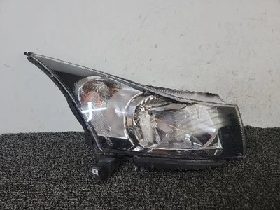 2010 Chevrolet Forenza Optra Lacetti Premier CDX ID Right Headlight - Image 1 of 4