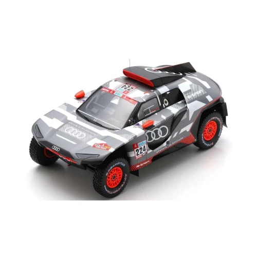 AUDI RS Q e-TRON N.224 DAKAR 2022 M.EKSTROM-E.BERGKVIST 1:18 Spark Model Auto Ra - Immagine 1 di 1