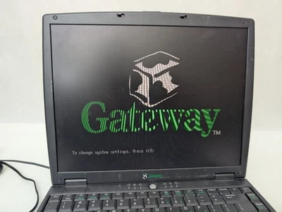 Portátil/Notebook Gateway Solo 5300 12,1" Intel Pentium III 196 MB de RAM *Sin disco duro* Foto 1 de 4