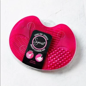 Sigma Beauty Spa Express Brush Cleaning Mat NEW - Picture 1 of 3