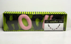 Hocus Pocus 6 Ft Garland NEW Broomstick Blvd Halloween Decor Black Pink - Picture 1 of 2