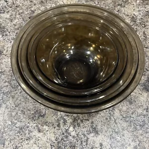 Vintage PYREX Fireside Brown Nesting Mixing Bowl Set #322, #323, #325 Lot of 3 - Picture 1 of 3