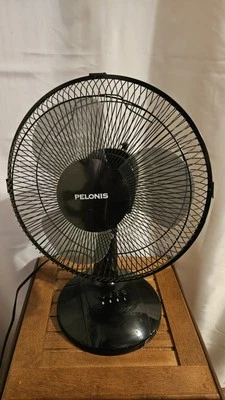 Black Pelonis 3 Speed Table Fan, Clean, Great Condition - Image 1 of 4