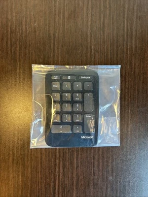 Microsoft Wireless Number Keypad 10-Key Model 1558 - Image 1 of 2