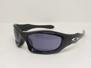 Oakley Monster Dog Polished Black w/Grey lens SKU 05-020 - Foto 1 di 13