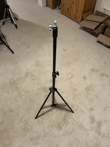 Tripod - Picture 1 of 2