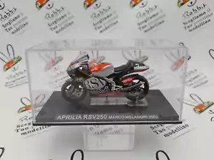Die Cast " Aprilia RSV250 Marco Melandri 2002 " Scale 1/24 - Picture 1 of 2