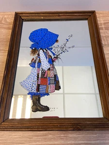 Ancien Cadre Miroir Vintage Sarah Kay Holly Hobbie 1970 Fillette Patchwork Art - Picture 1 of 8