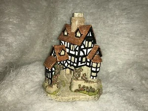 Squires House by David Winter in the Studios of John Hine Ltd, England 1985 - Picture 1 of 5