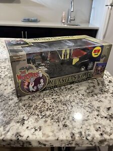 ERTL Collectibles American Muscle MUNSTERS KOACH 1:18 Scale Die-Cast car TV