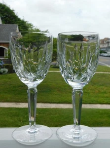 2 WATERFORD KILDARE WINE GLASSES - Picture 1 of 5