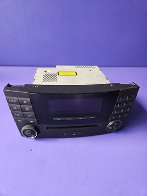 Radio CD Mercedes-benz A2118702189 - Imagen 1 de 4