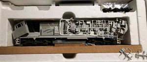 Athearn Genesis Scala HO SD60M Diesel Versione UP NON DECORATO - Foto 1 di 6