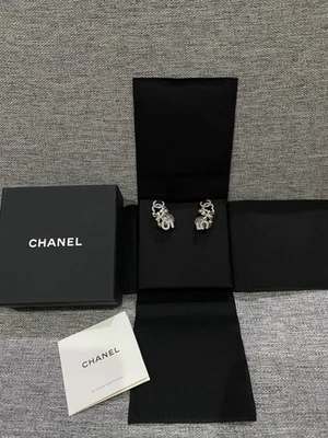 New Authentic Chanel 23P Earrings Earring Ear Ring Accessory Fashion Jewellery - Bild 1 von 4