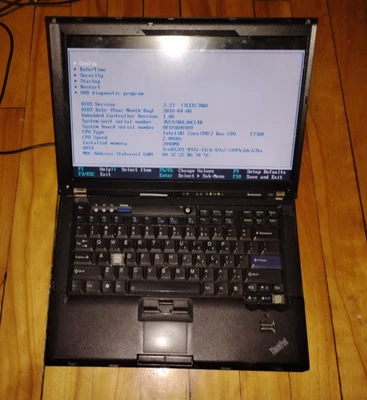 Vintage IBM Thinkpad T61 Intel Core 2 Duo 2Ghz 2GB Laptop For Parts or Repair. - Imagem 1 de 4