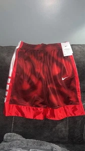 Near Youth XL Nike Shorts - Picture 1 of 2