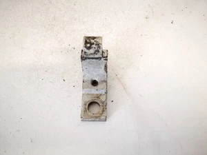 Volkswagen Golf 1999 Front Door Hinge used, Genuine #2339254-00 - Picture 1 of 9