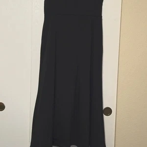 Schwarzer Midi Rock ausgestellt A Linie elegant minimalistisch Karrierestil - Bild 1 von 4