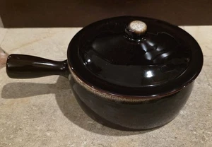 Braune Tropfauflaufform mit Griff und Deckel - Bild 1 von 7