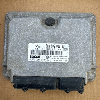 Volkswagen Jetta 1999-2001 - automático - ECM ECU - # 06A 906 018 BJ Foto 1 de 3