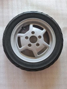 Cerchio anteriore E. Piaggio Sfera 125 RST Grimeca 2.50 x 10 pollici - Foto 1 di 7