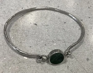 Antique Sterling Silver Green Agate Bangle. 6.5cm across. - Picture 1 of 7