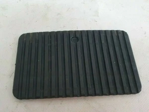 KTM Superduke 1290 1290R 2016 Gummiplatte für Akku 61311053050 - Bild 1 von 7