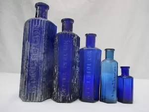 STUNNING SET OF COBALT BLUE VINTAGE ANTIQUE OLD POISON BOTTLES CHEMIST MEDICINE - Picture 1 of 5
