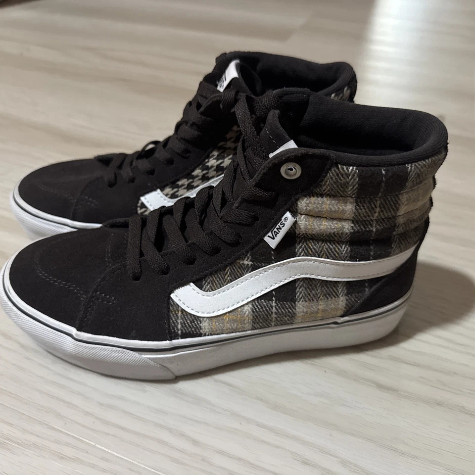 Top alto a cuadros Fillmore para mujer VANS talla 7,5 Foto 1 de 4